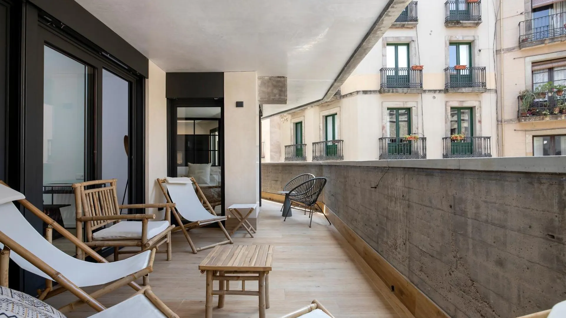 Luxury Apartment In Barcelona City Center