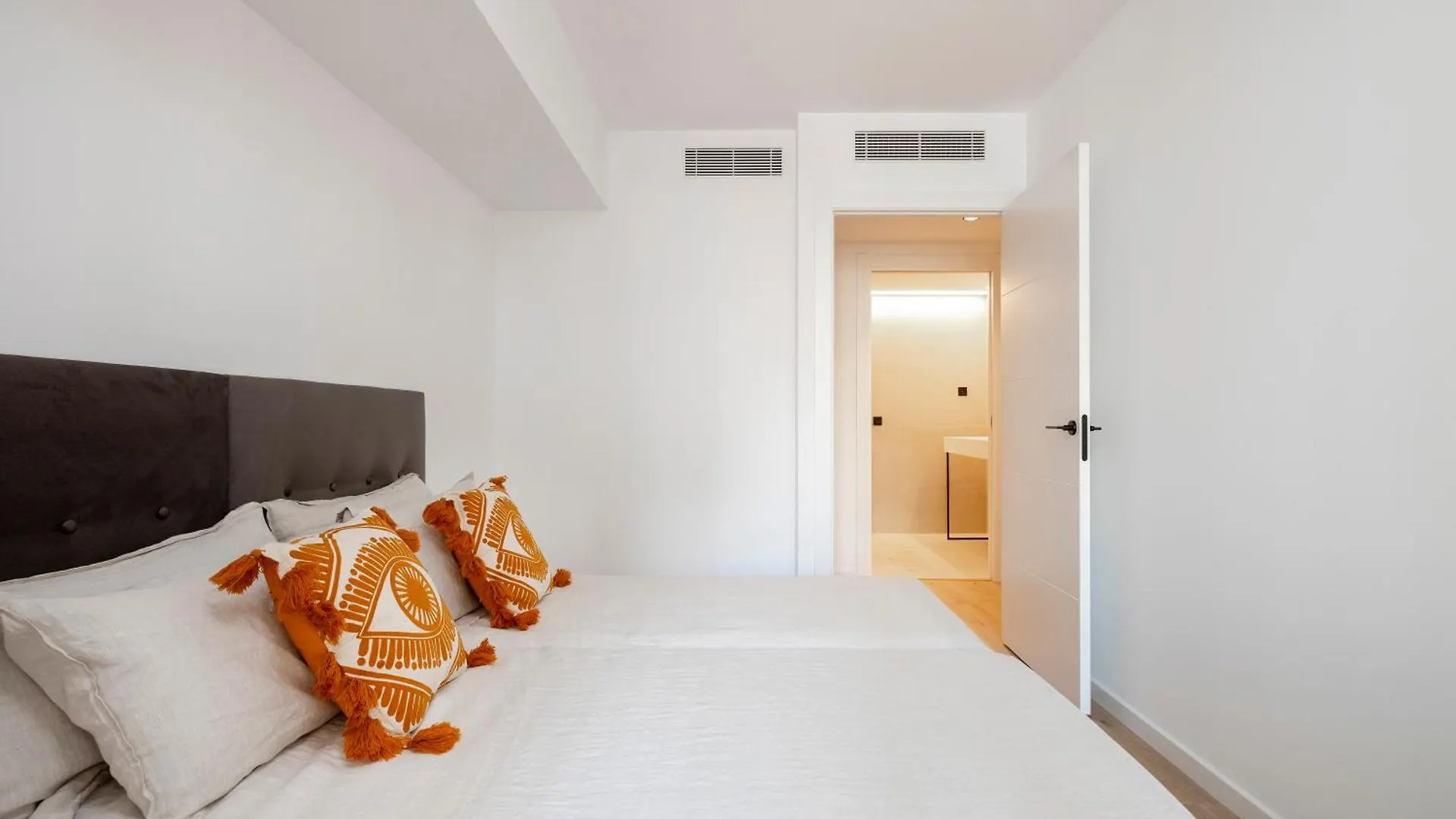 Luxury Apartment In Barcelona City Center